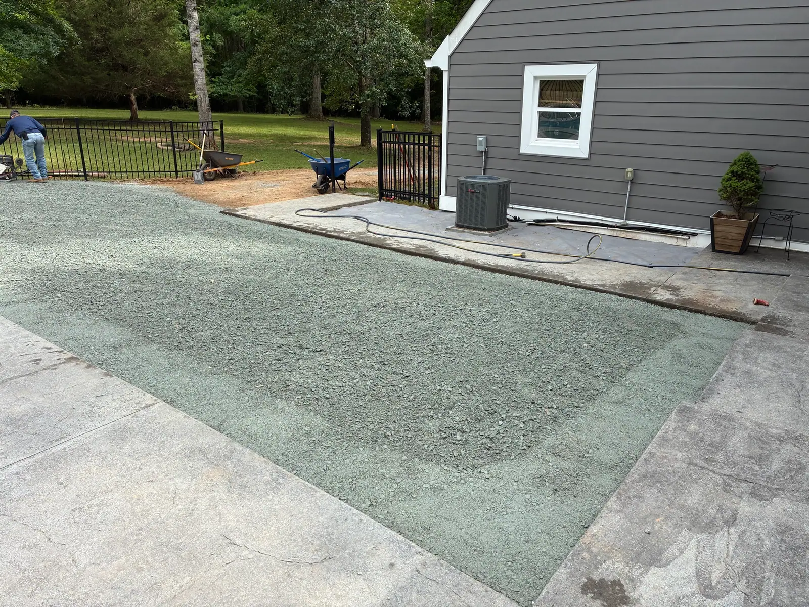 Level gravel base prepared for artificial turf