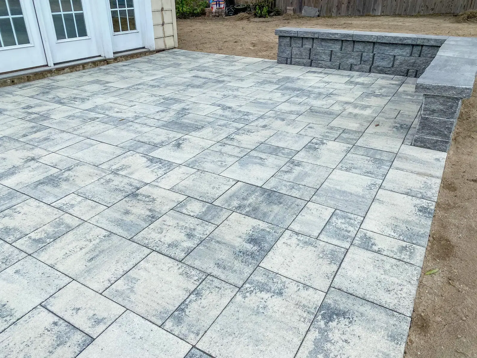 Paver pattern and contrasting wall caps